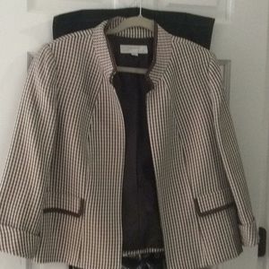 Beautiful brown small herringbone check.